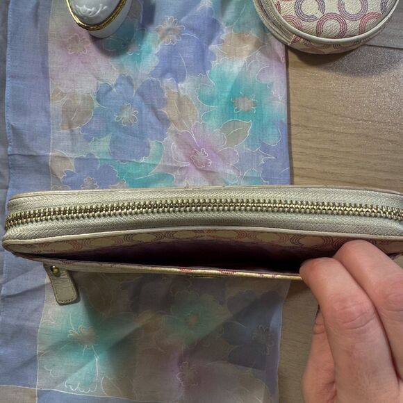 Coach Signature C Print Zip-Around Wallet - Pink & Purple - Picture 9 of 9